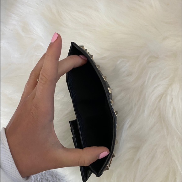 VALENTINO Compact Rockstud Grainy Calfskin Wallet - Picture 8 of 9
